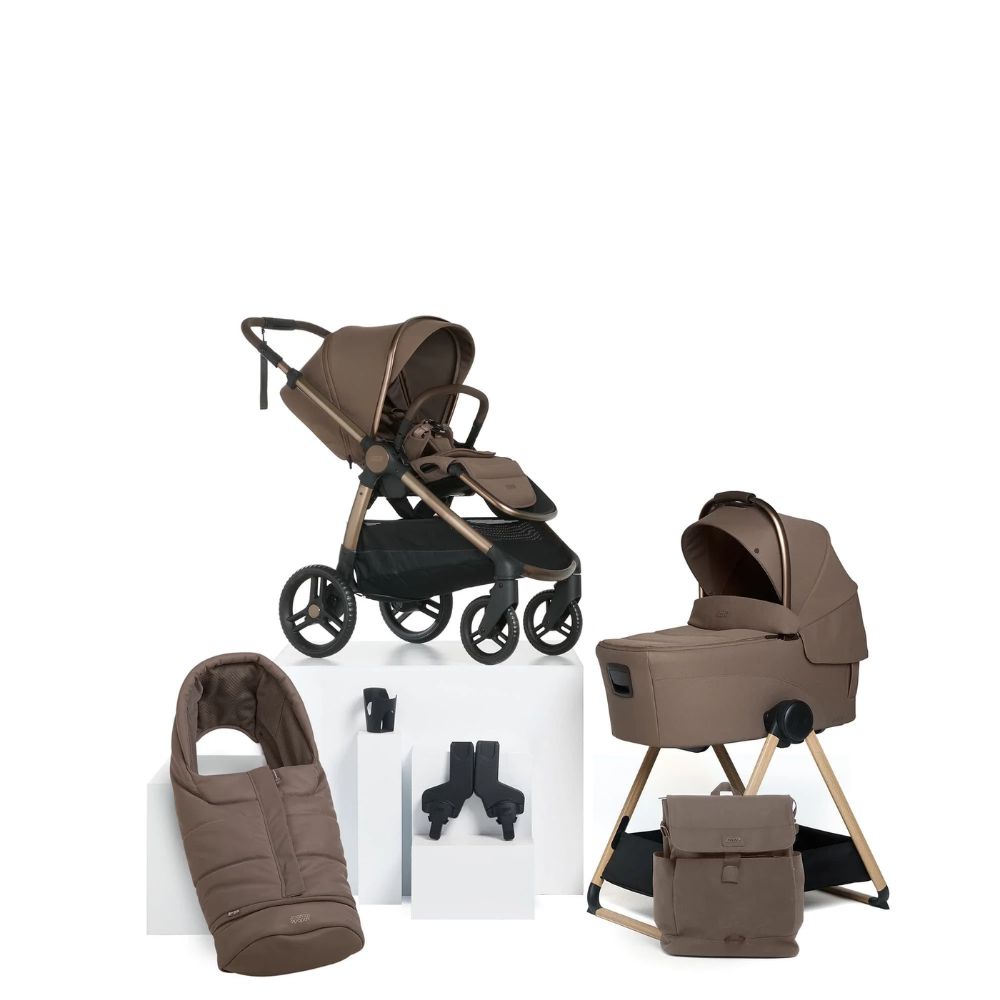 mamas and papas ocarro essential bundle with carrycot stand crema