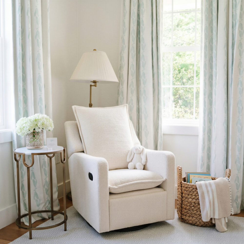 bebe & Beyond nestler 360 chair off white ls