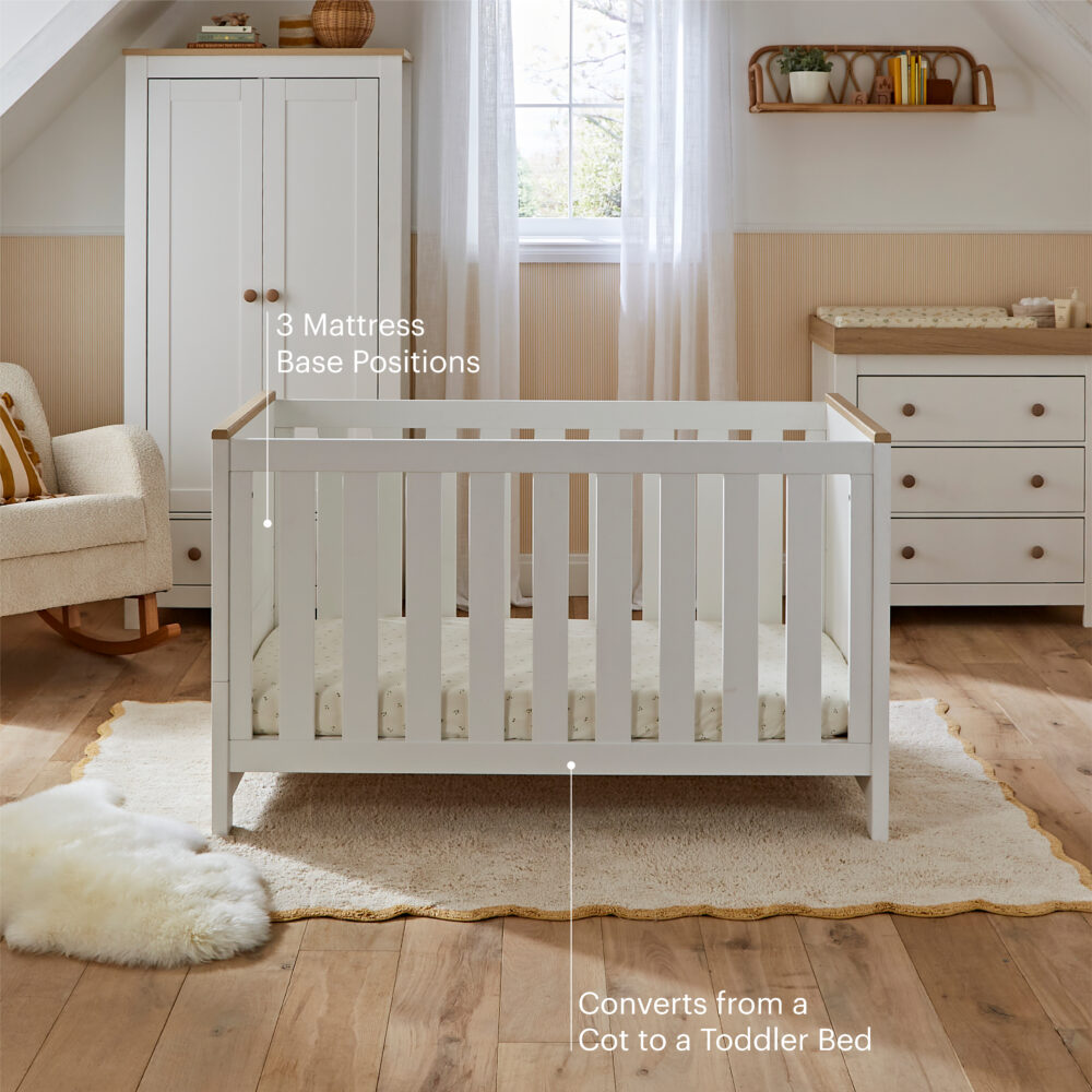 CuddleCo Luna Nursery Range White oak