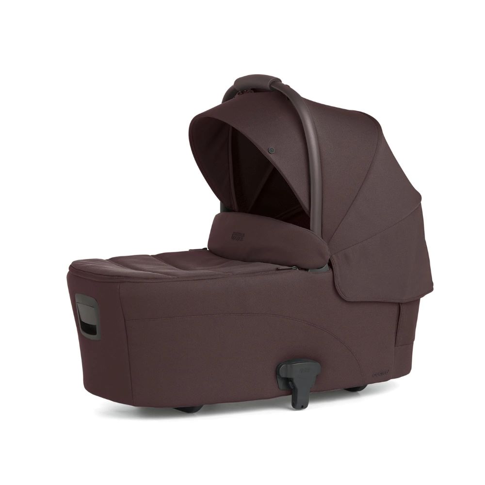 mamas and papas ocarro essential bundle with carrycot stand americano (17)
